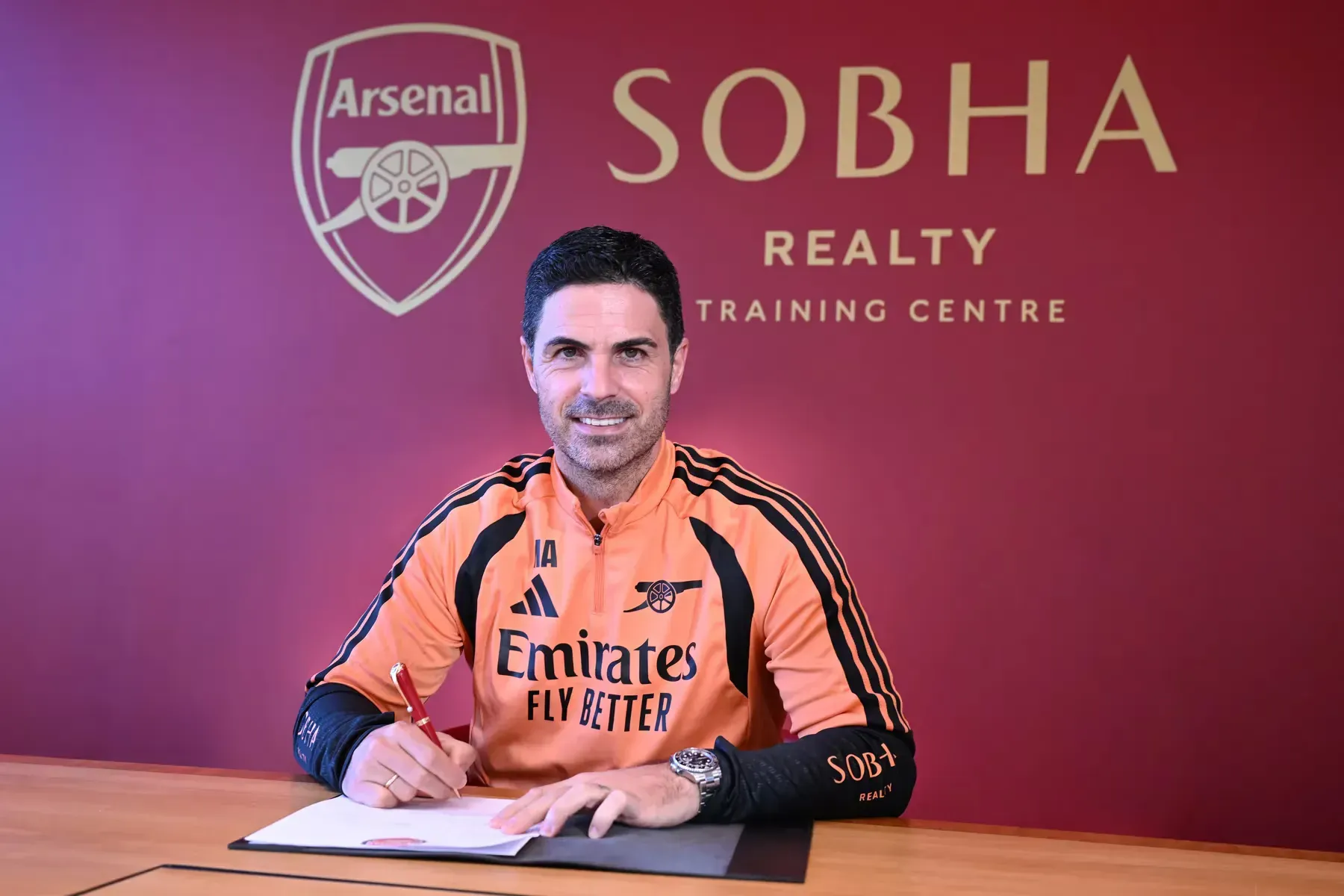 Oficial: Arteta renova com o Arsenal