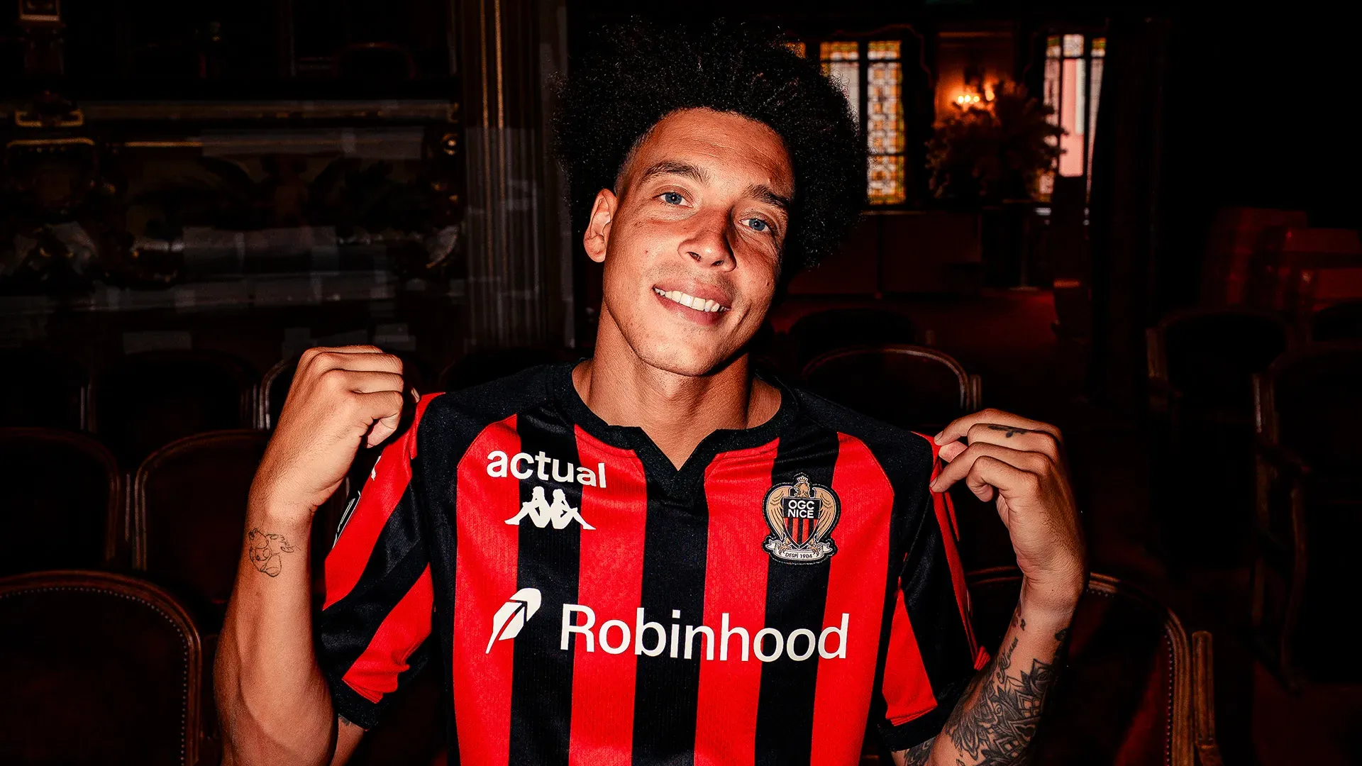 Oficial: Witsel é reforço do Nice