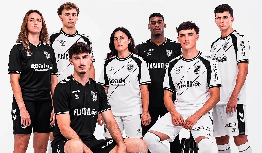 Vitória SC anuncia equipamentos para a próxima temporada