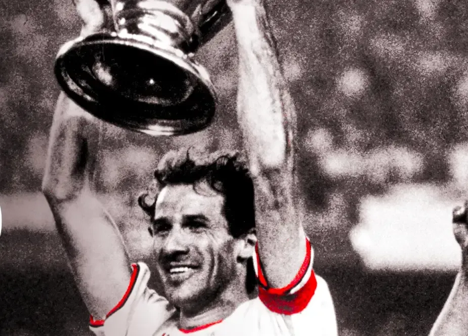 Amorim promove homenagem a Baresi