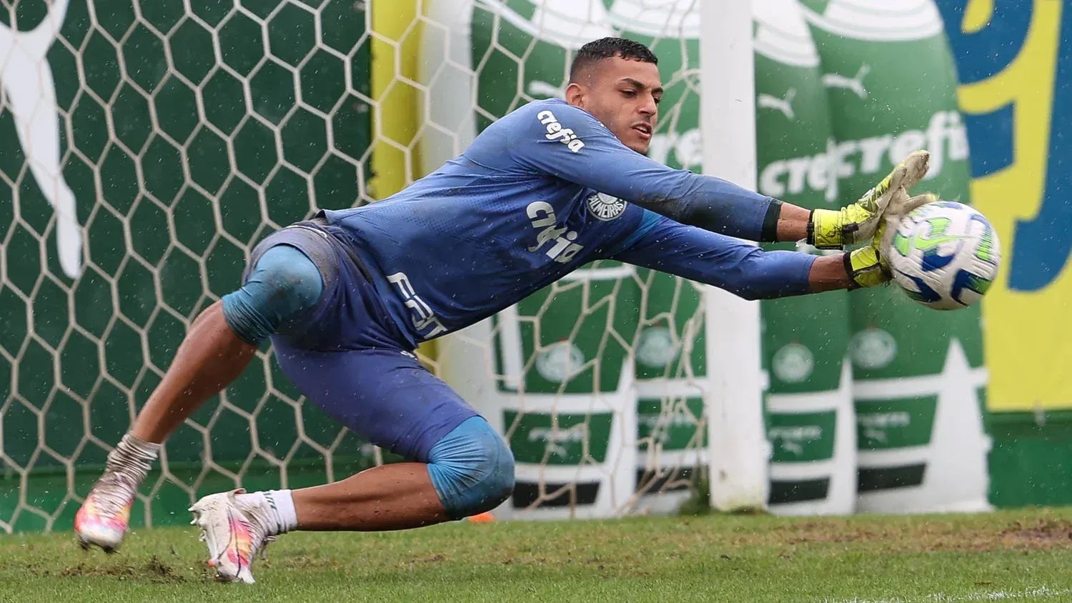 Kaique já chegou a Lisboa