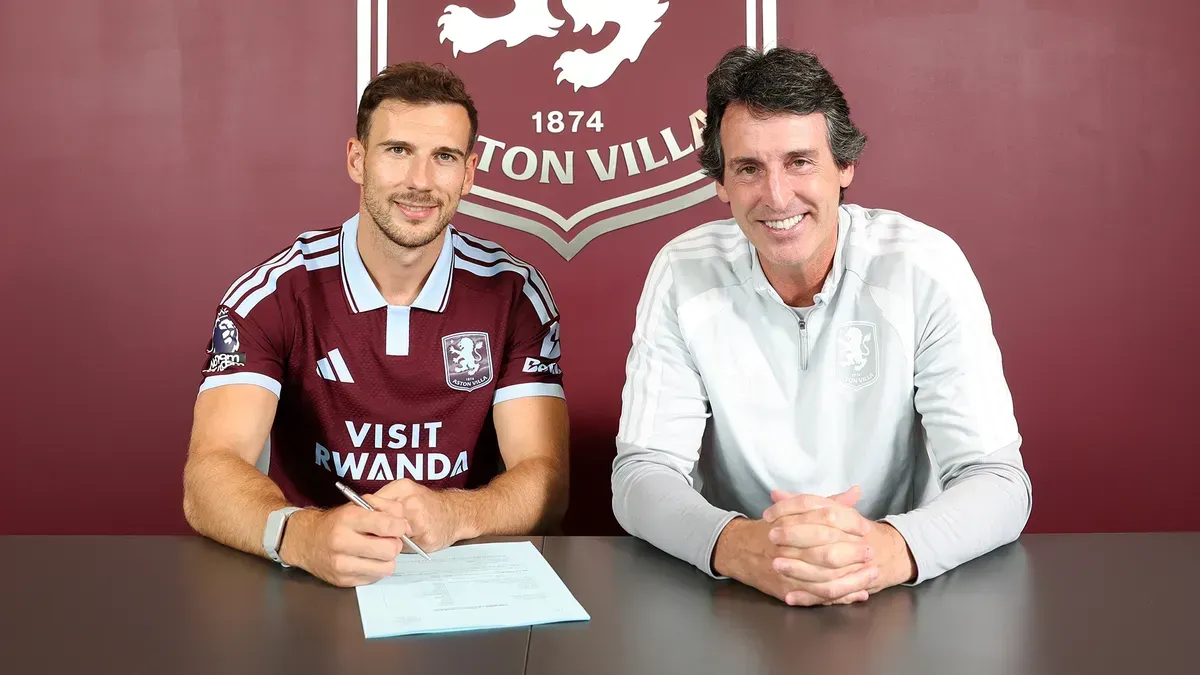 Oficial:  Médio experiente reforça o Aston Villa