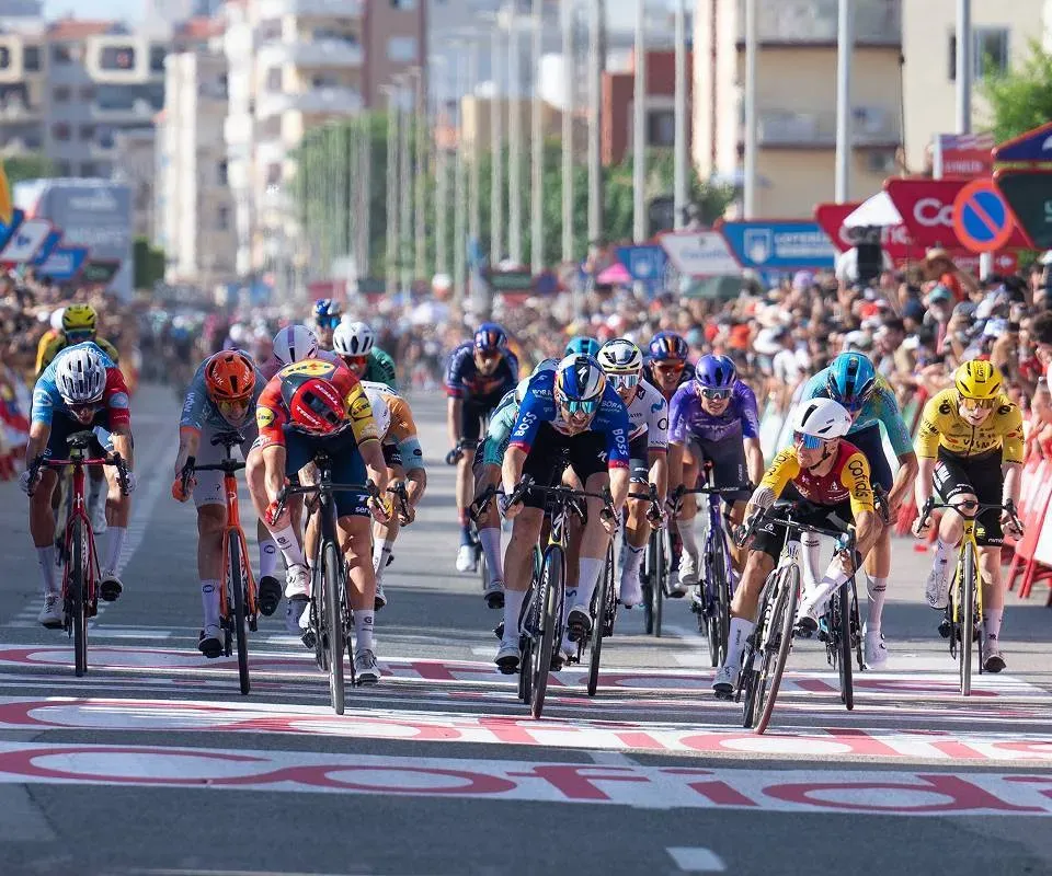 Bryan Coquard vence oitava etapa da Volta a Espanha