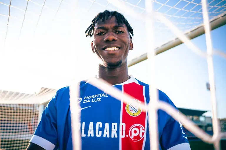 Oficial: Dawda Camara é reforço do Alverca