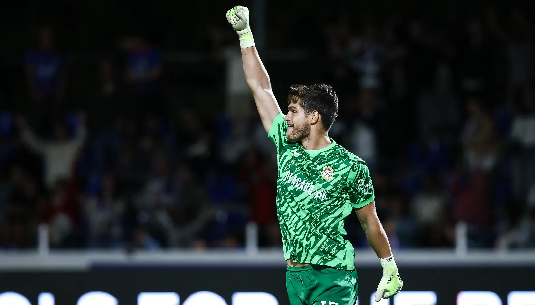 André Gomes regressa ao Benfica