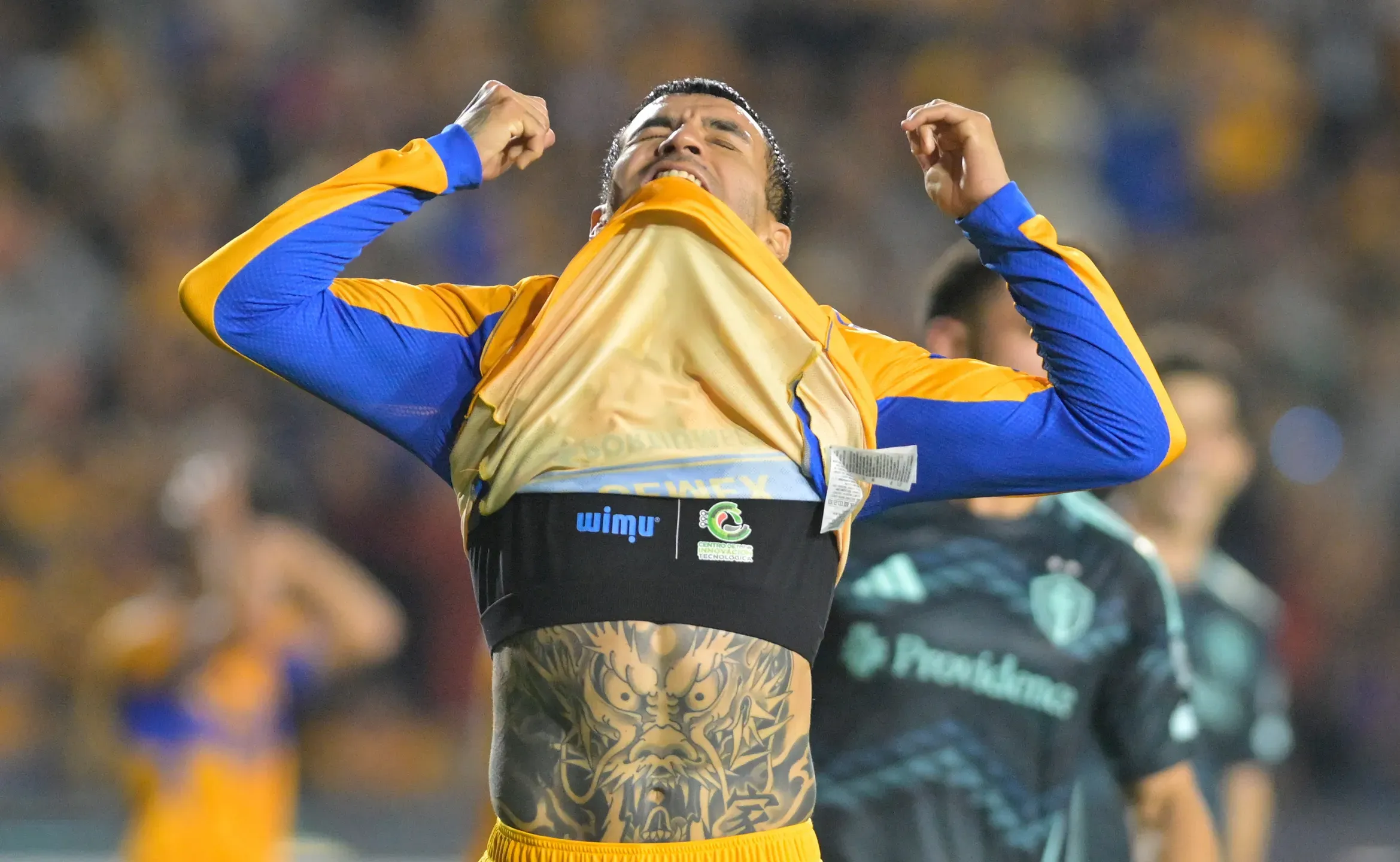 Ángel Correa foge para a Argentina ao receber ameaças