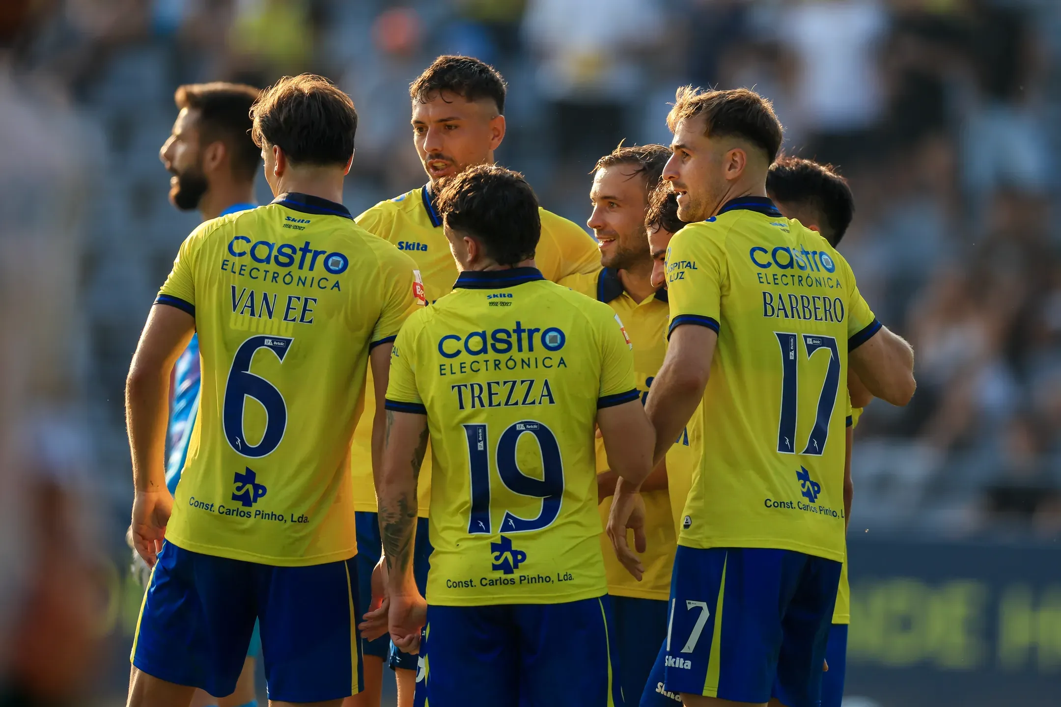 Arouca goleia Moreirense