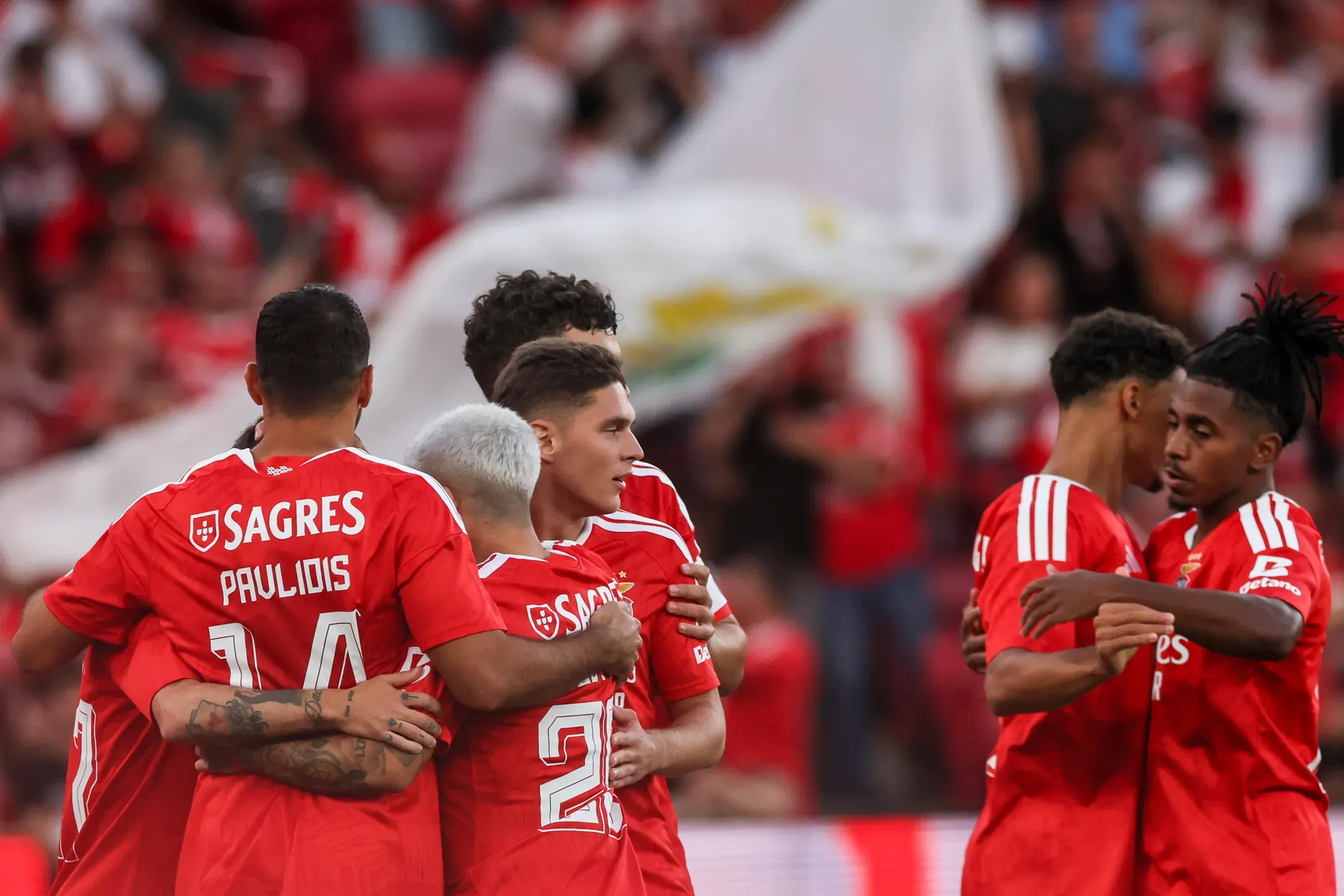 11 iniciais do Aarhus x Benfica