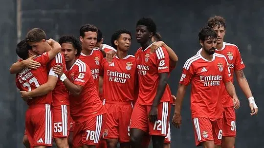 Gonçalo Moreira bisa na vitória do Benfica B  