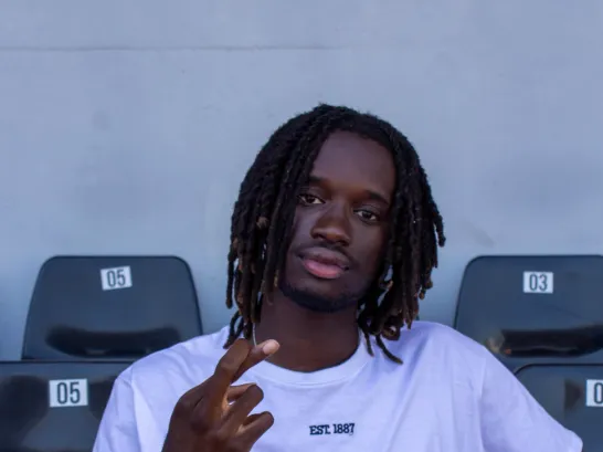 Beni Souza ruma ao Estrela da Amadora