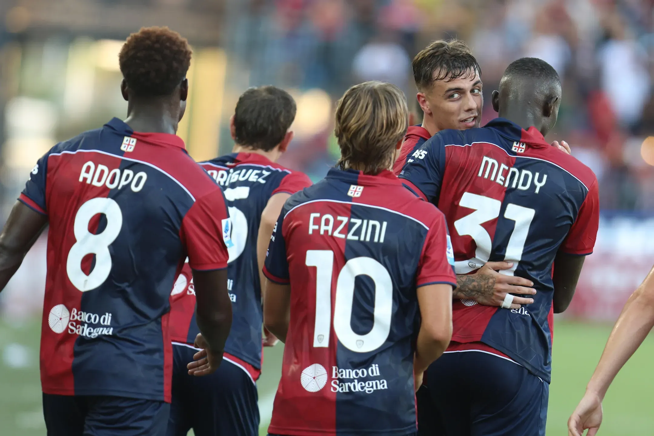 Cagliari de Zé Pedro regressa às vitórias