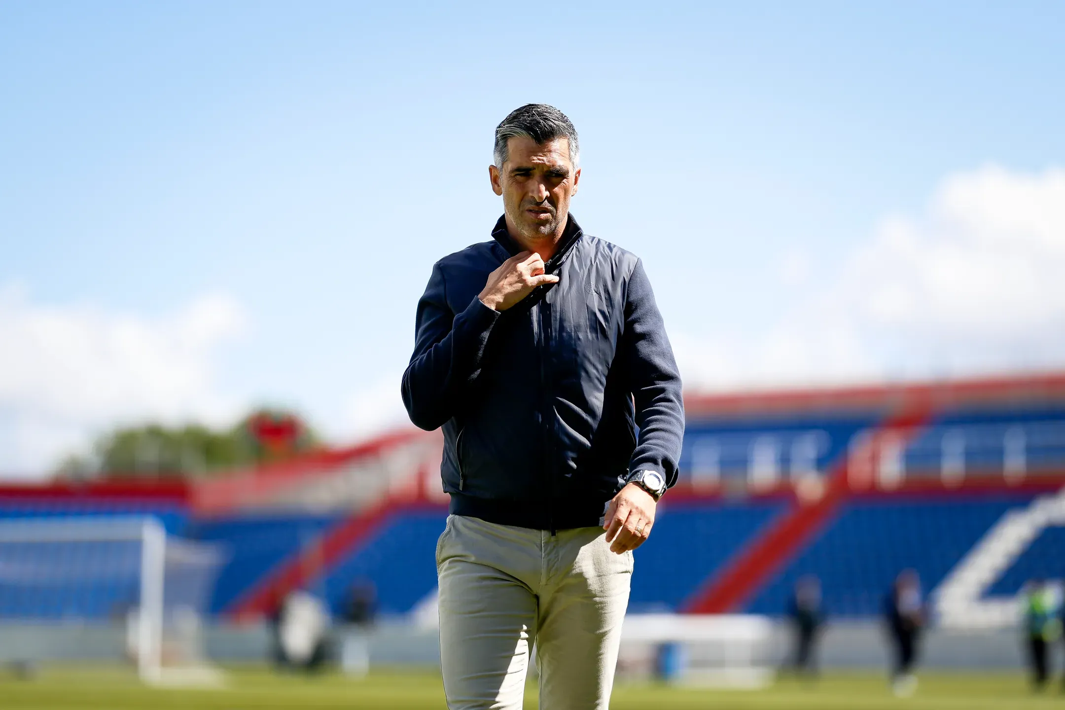 Custódio Castro rende João Gião no Nacional