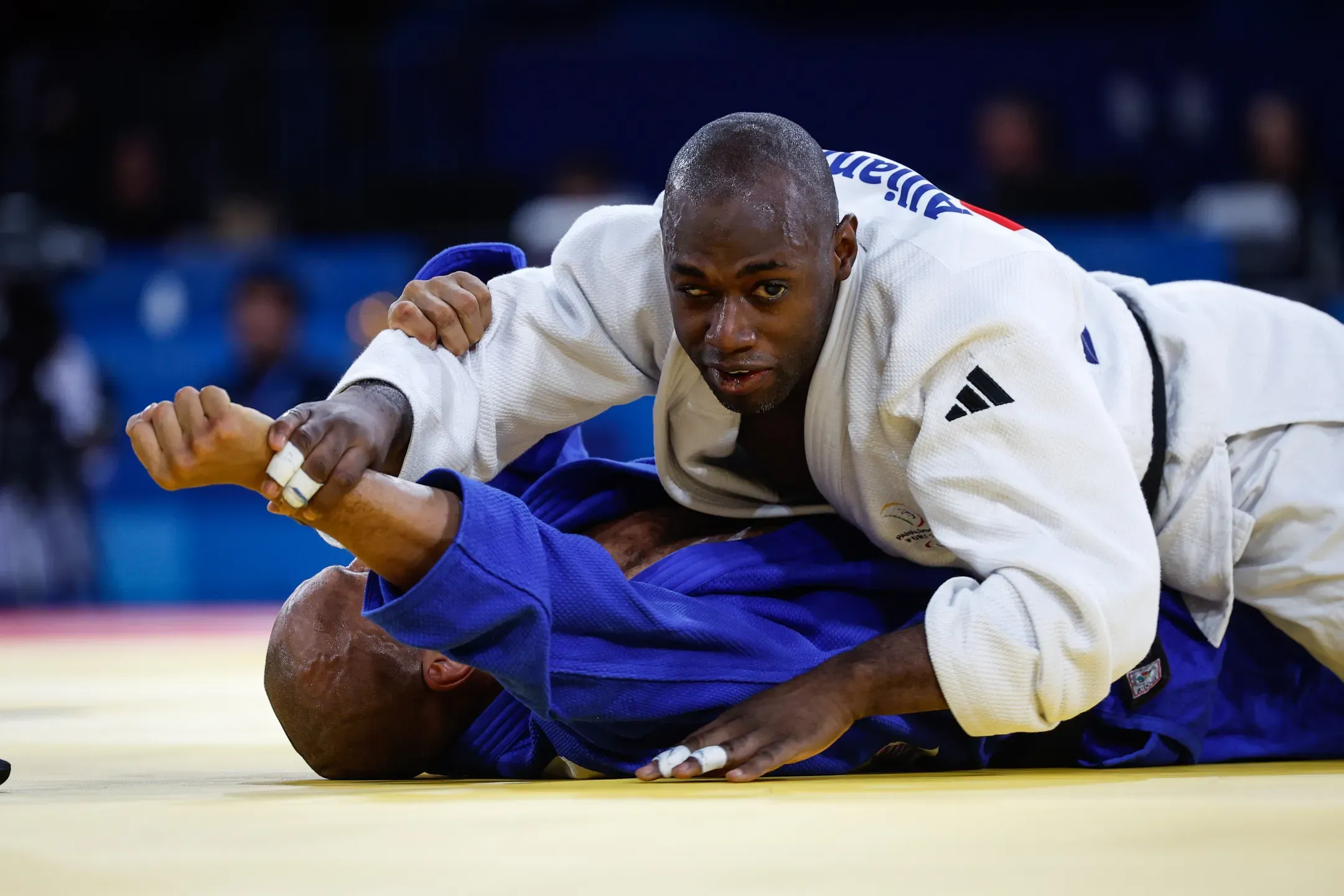 Djibrilo Iafa conquista bronze  