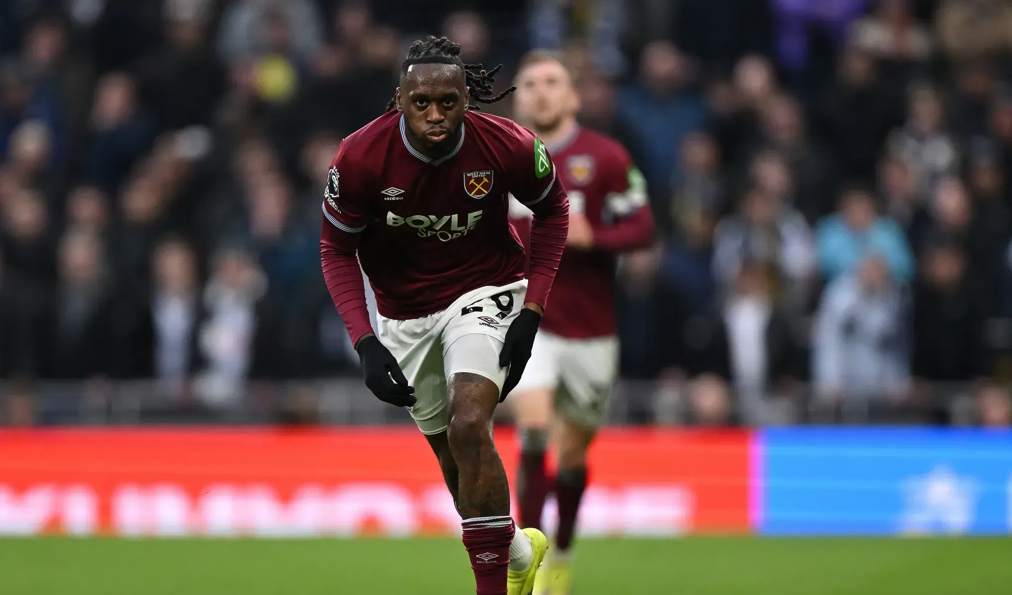 Wan-Bissaka reforça o Aston Villa