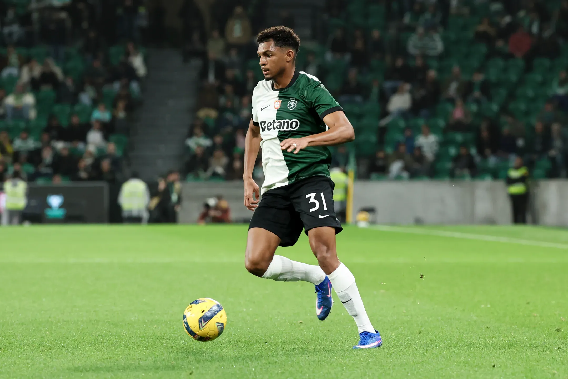Luís Guilherme surpreso com adeptos