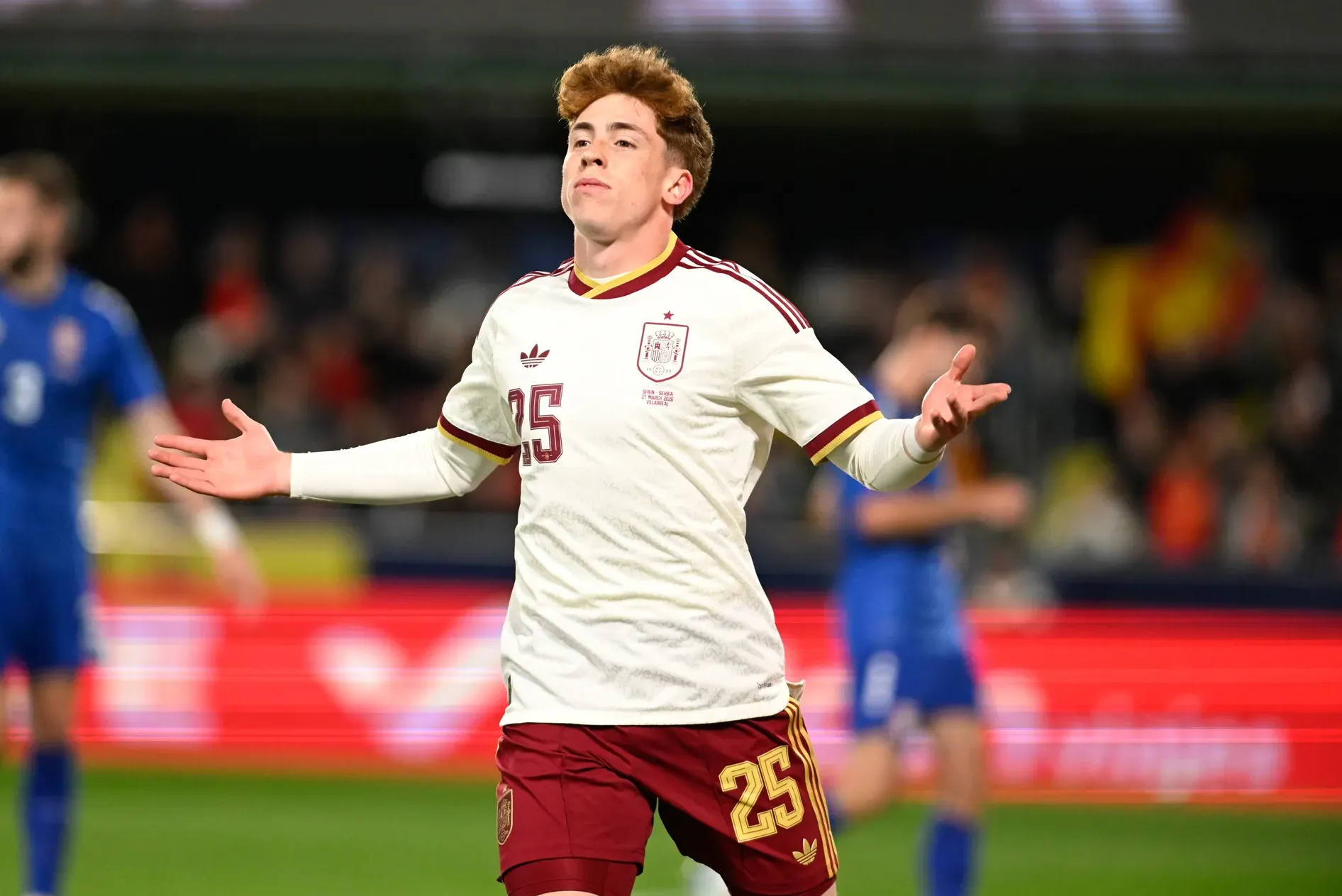 Oficial: Víctor Muñoz é reforço do Liverpool