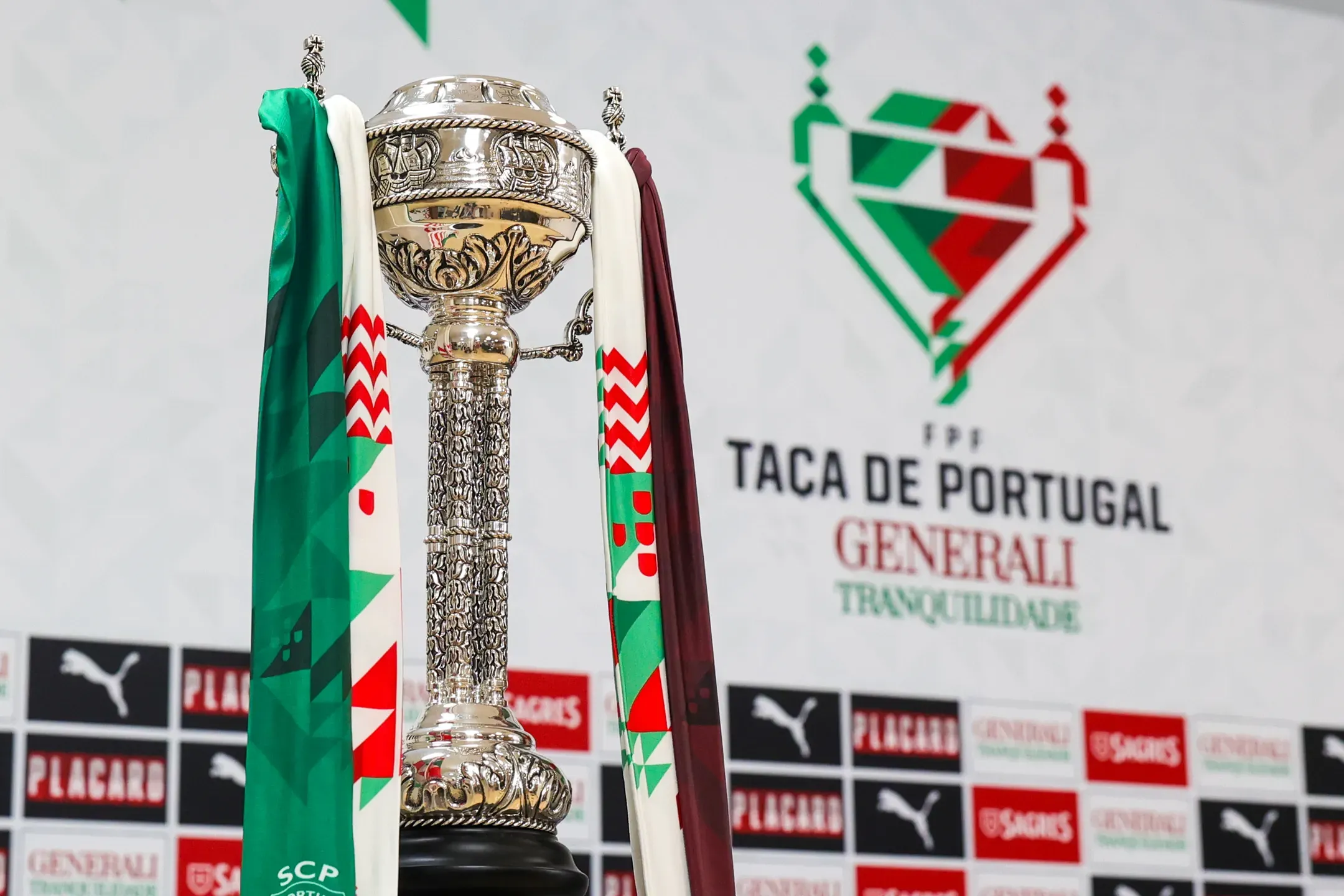 FC Porto, Benfica e Sporting já conhecem adversários