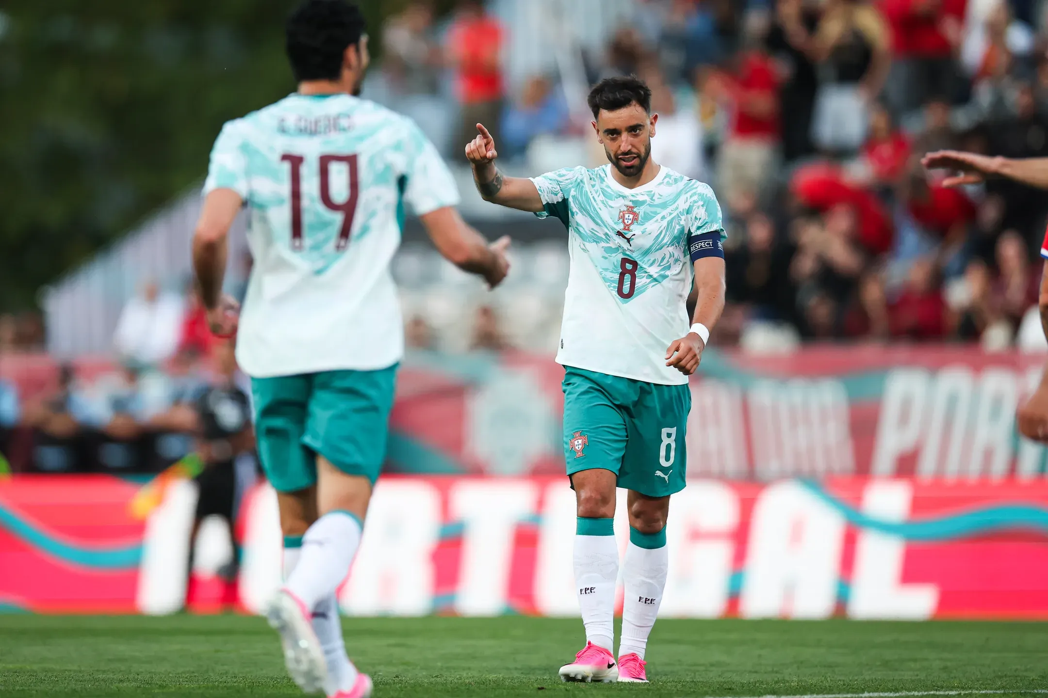 Bruno Fernandes "nervoso" como se fosse o primeiro jogo
