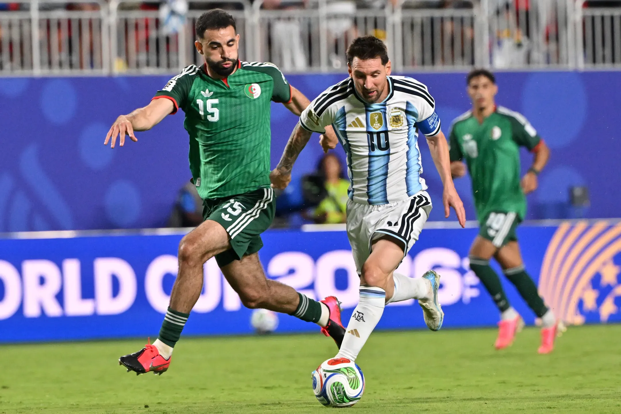 Argélia apresenta queixa à FIFA após derrota com a Argentina  