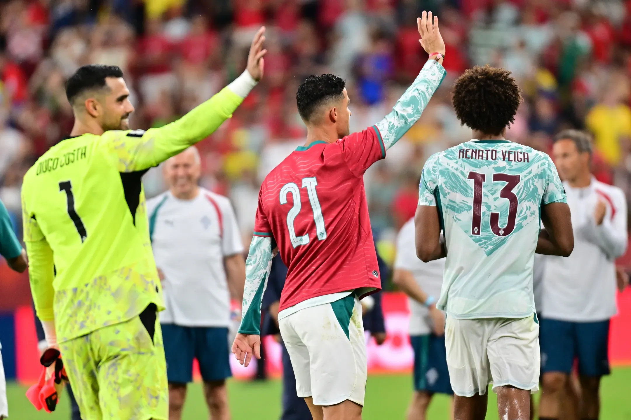Ronaldo exalta vitória por Diogo e por Portugal