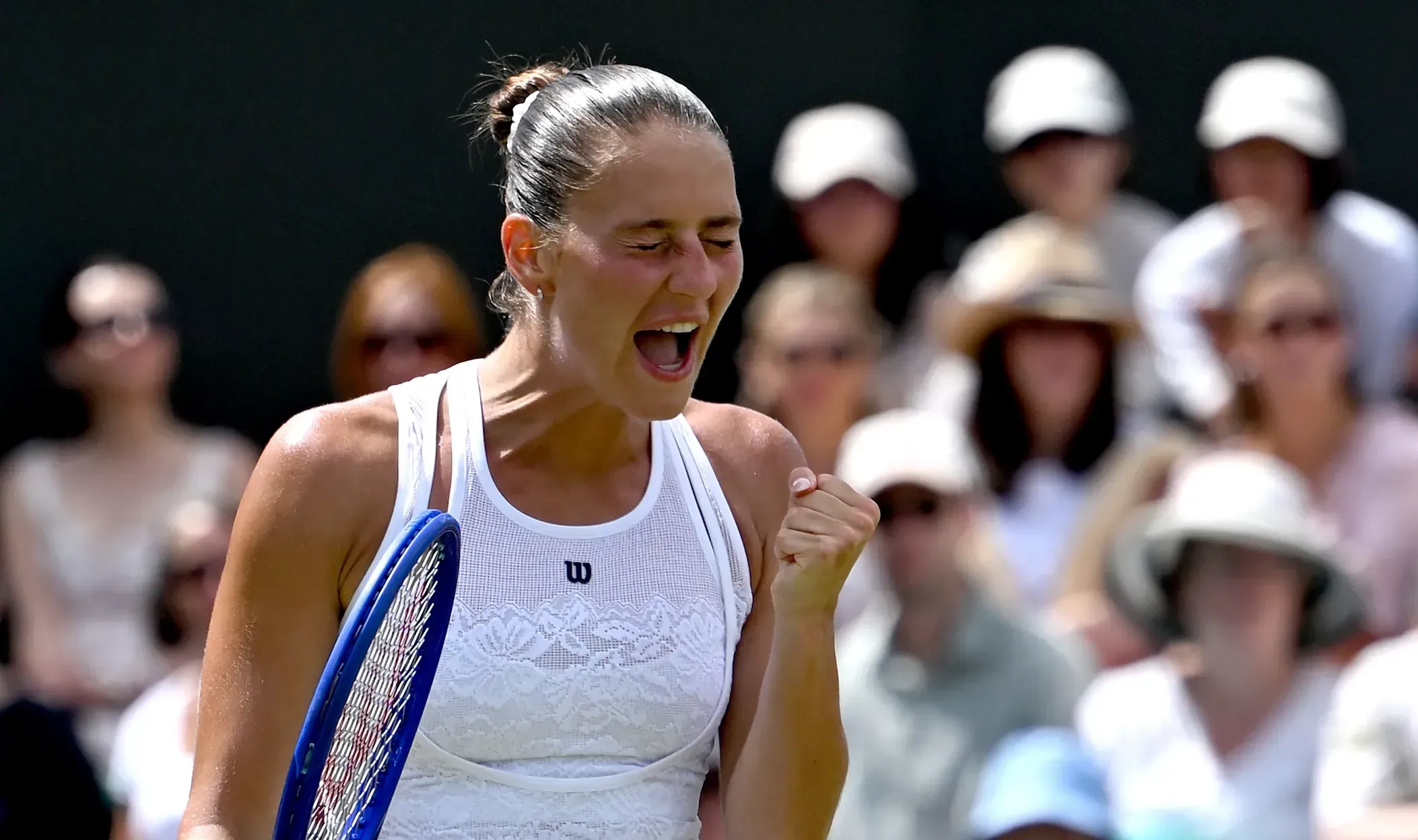 Kostyuk estreia-se nas meias-finais de Wimbledon