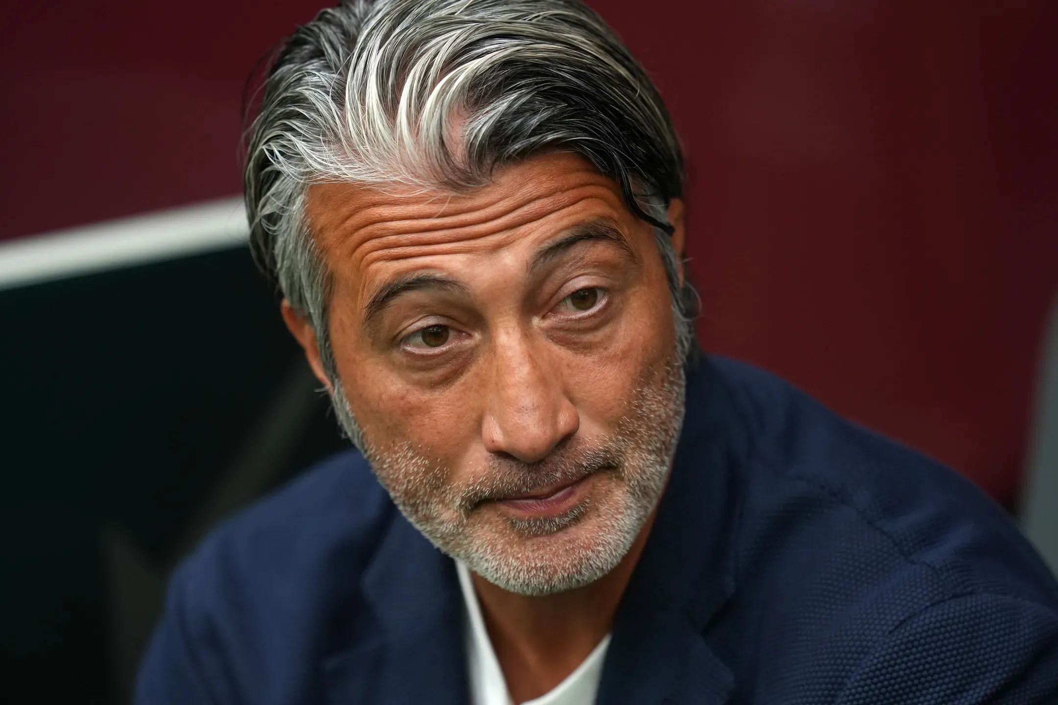 Murat Yakin contra João Pinheiro