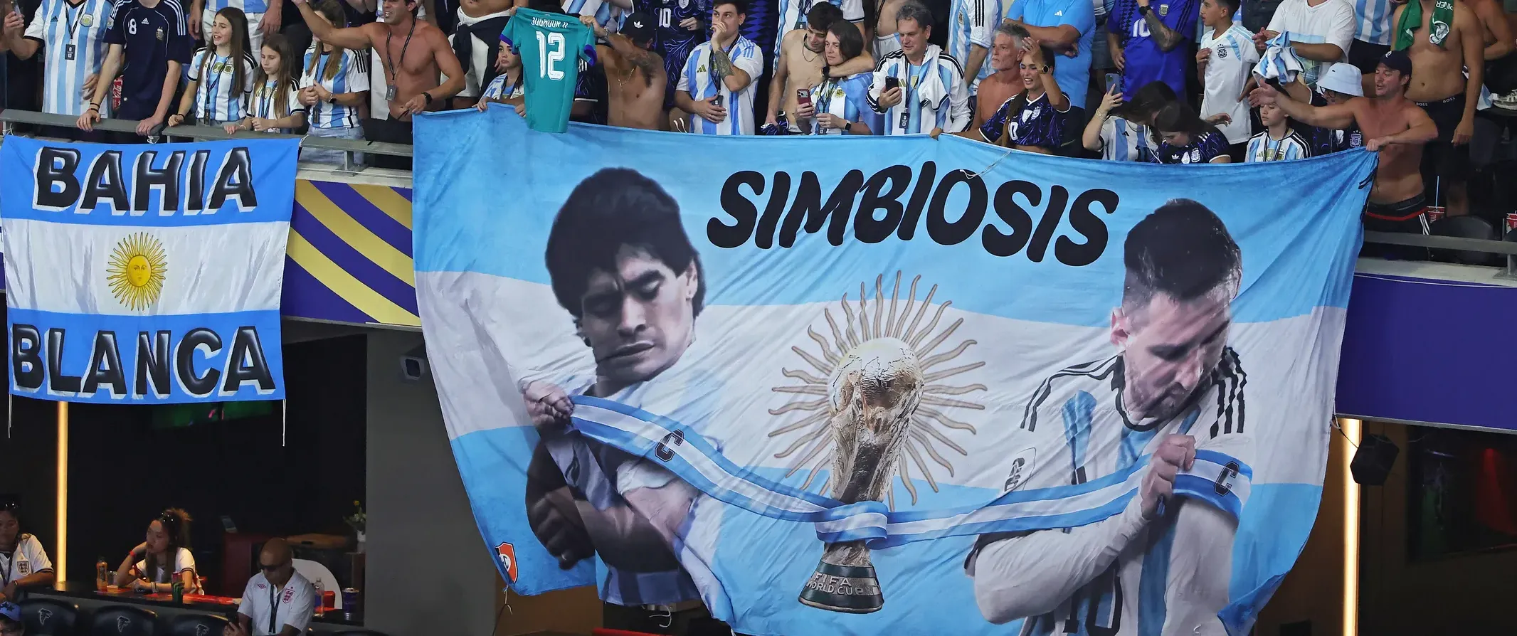 Bola da «Mão de Deus» de Maradona rende milhões