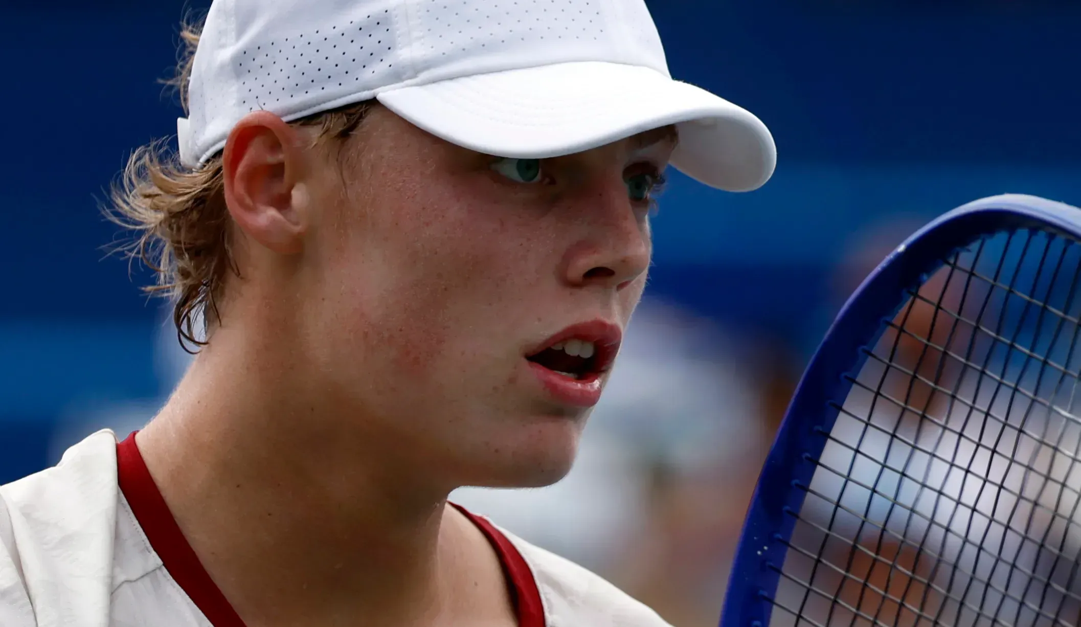 O Peso do Nome e a Promessa de Cruz Hewitt