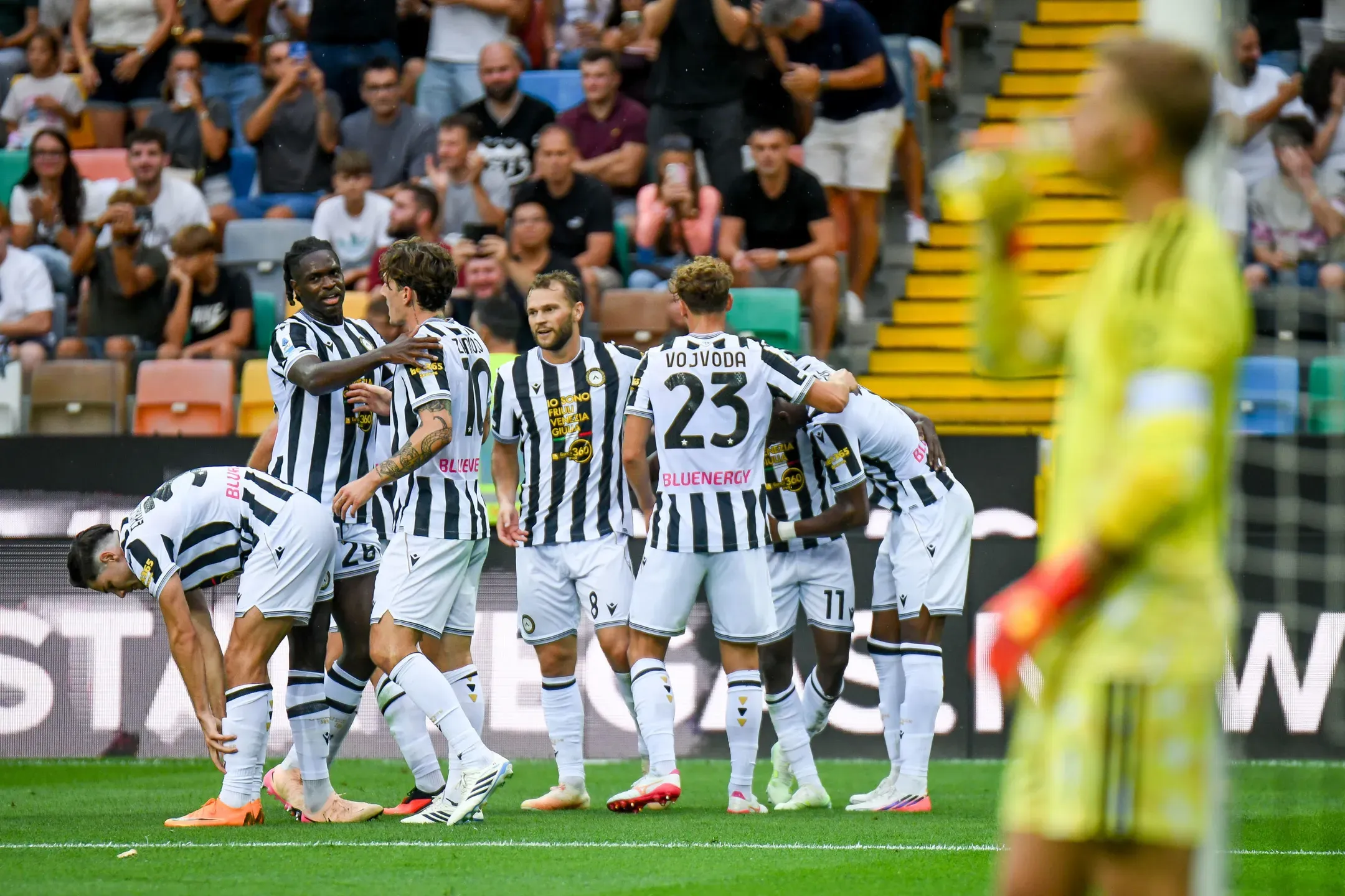 Empate entre Udinese e Como