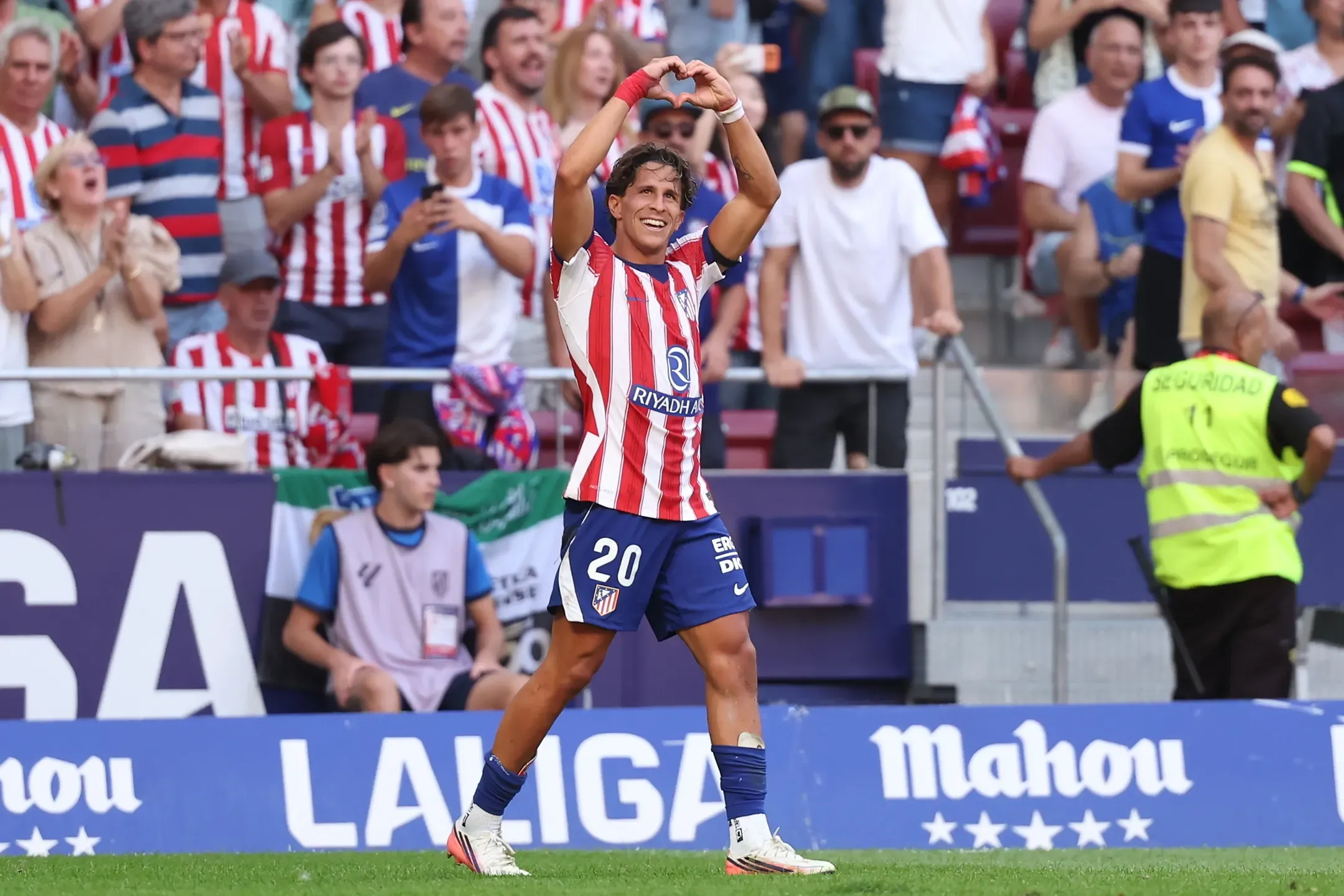 Giuliano Simeone garante o empate para o Atlético