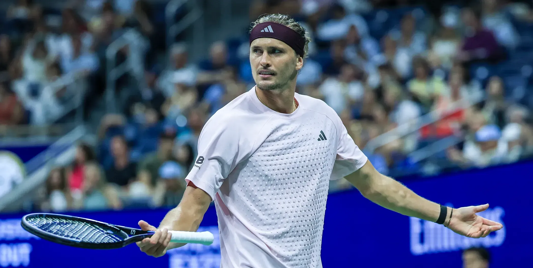 Zverev sobrevive a nova maratona no US Open