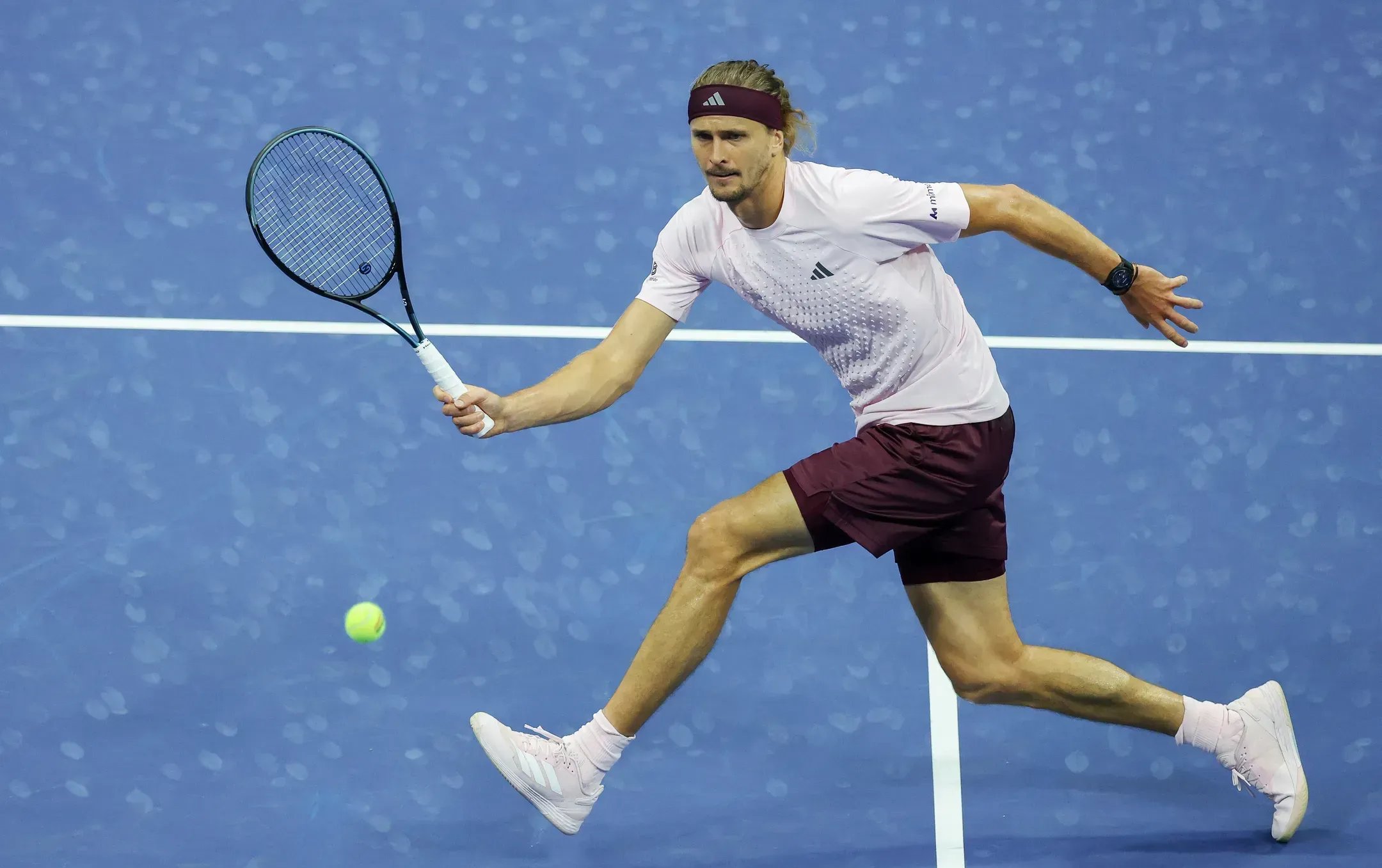 Zverev avança para os "quartos" do US Open