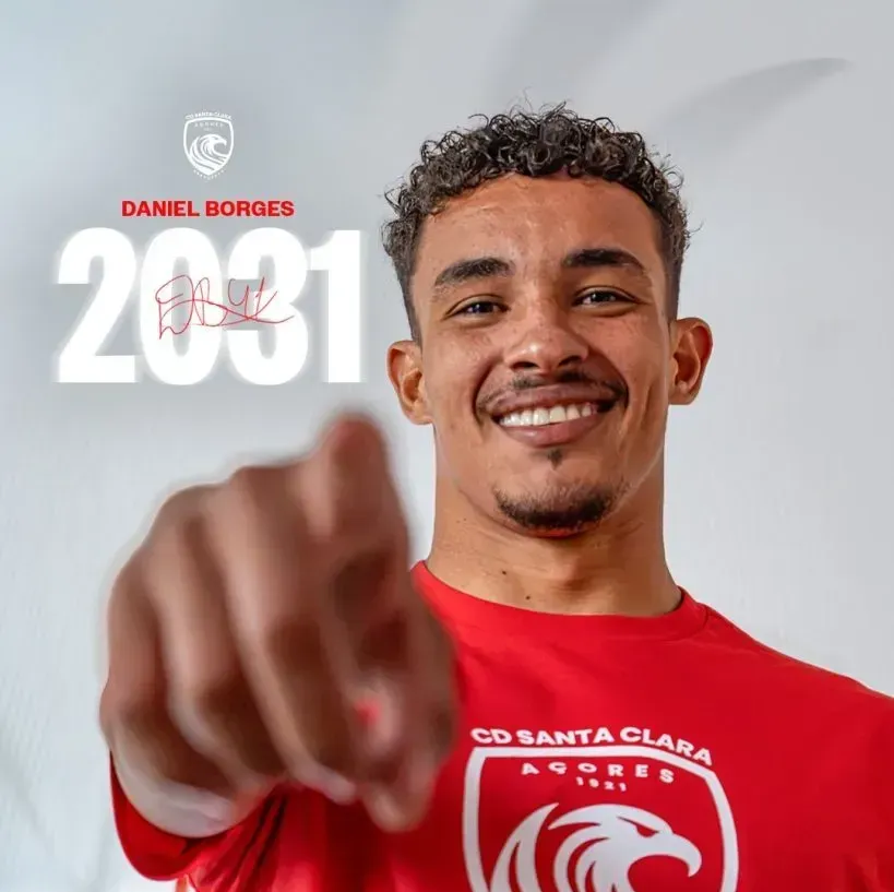 Daniel Borges renova com o Santa Clara 