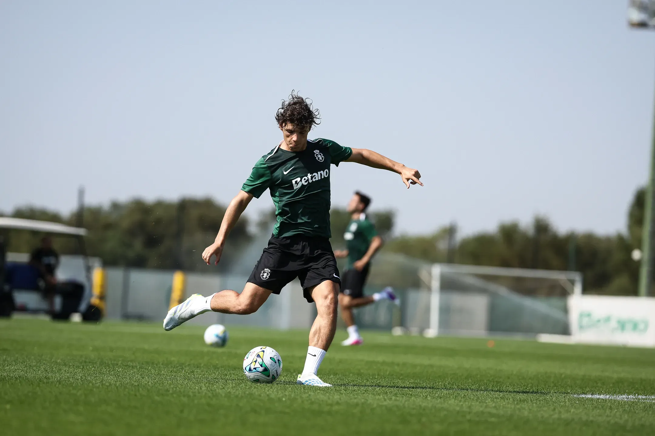 O 11 inicial do primeiro jogo do Sporting aberto ao público