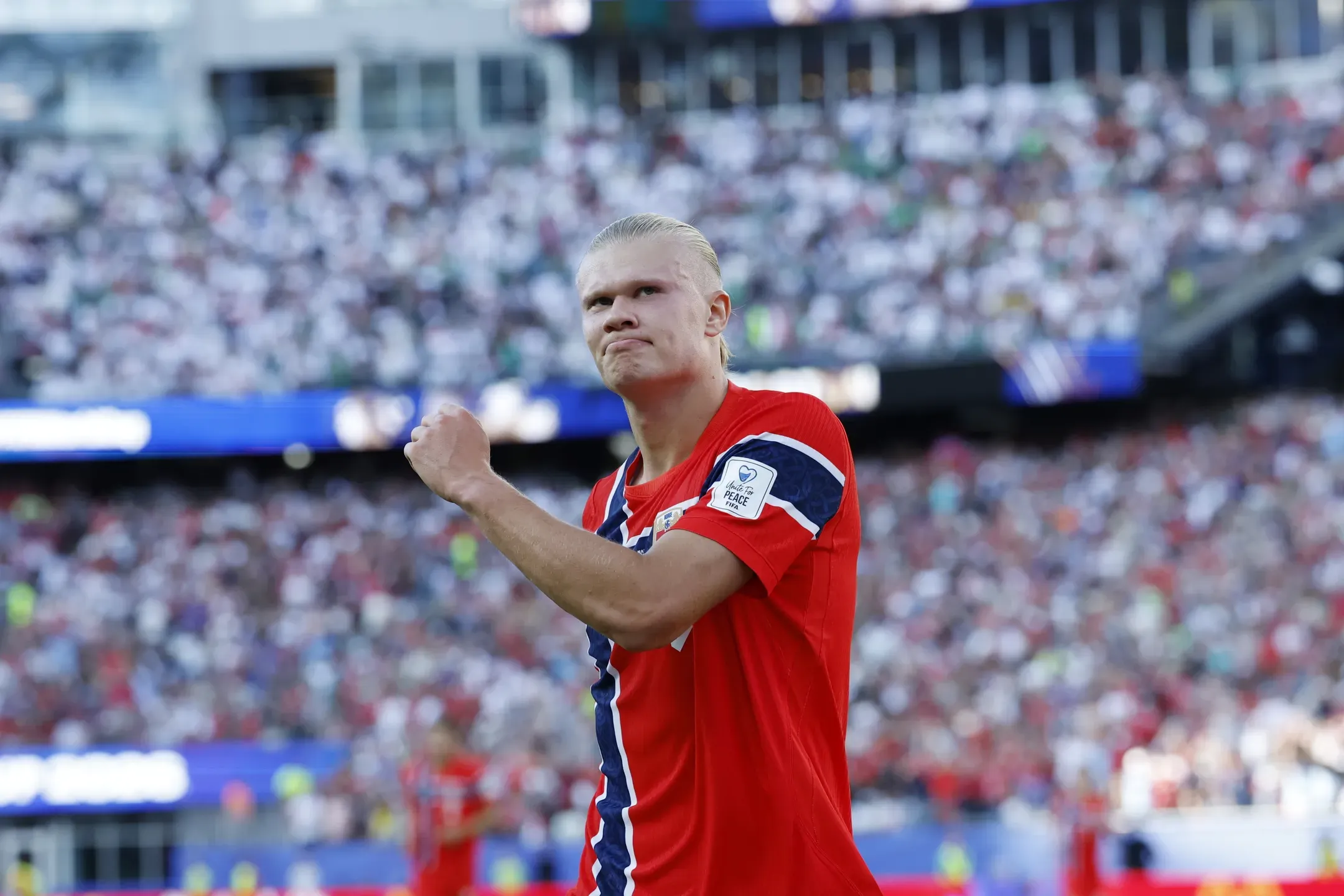 Haaland rejeita ser melhor avançado do mundo