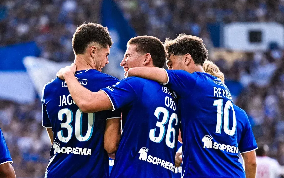 Hugo Oliveira é o primeiro a tirar pontos a Filipe Luís