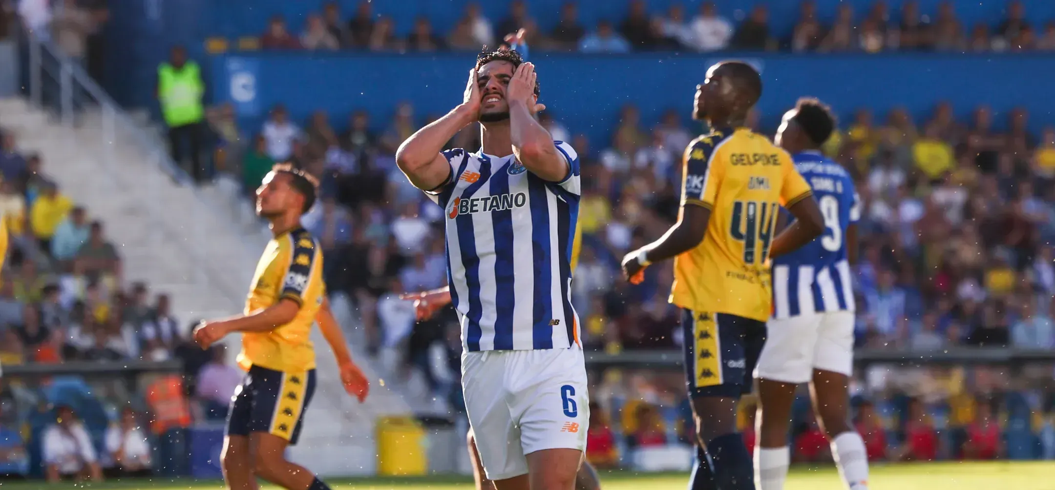 Eustáquio celebra título do FC Porto: "Sinto-me campeão"