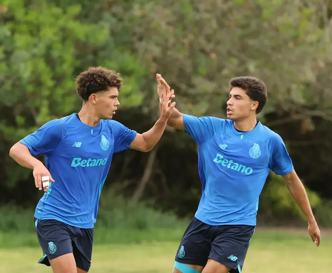 Lourosa FC X FC Porto B joga-se na SPORT.TV+