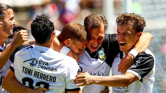 Farense vence Torreense no São Luís