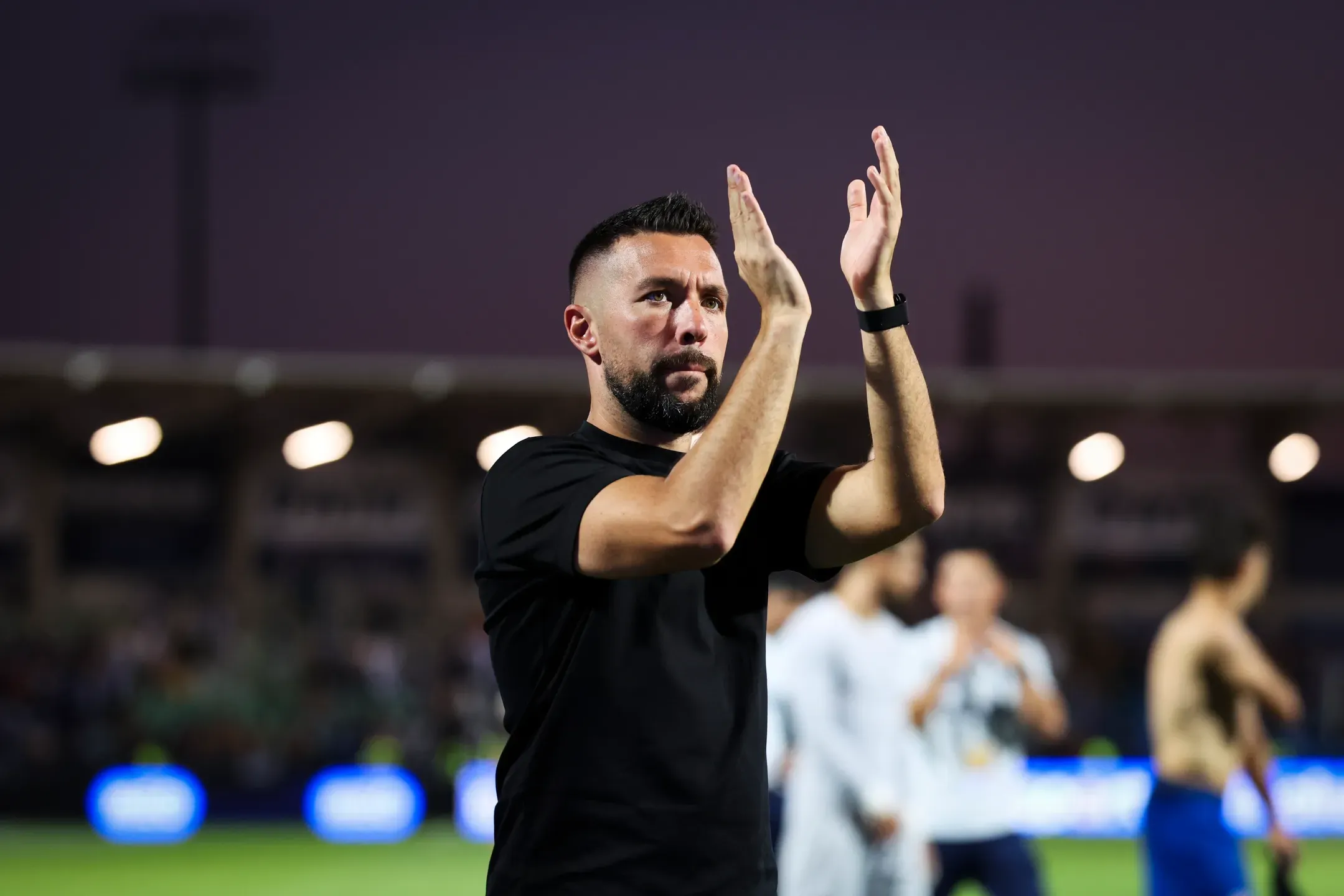 Farioli: "A partir de amanhã a nossa cabeça estará no clássico"