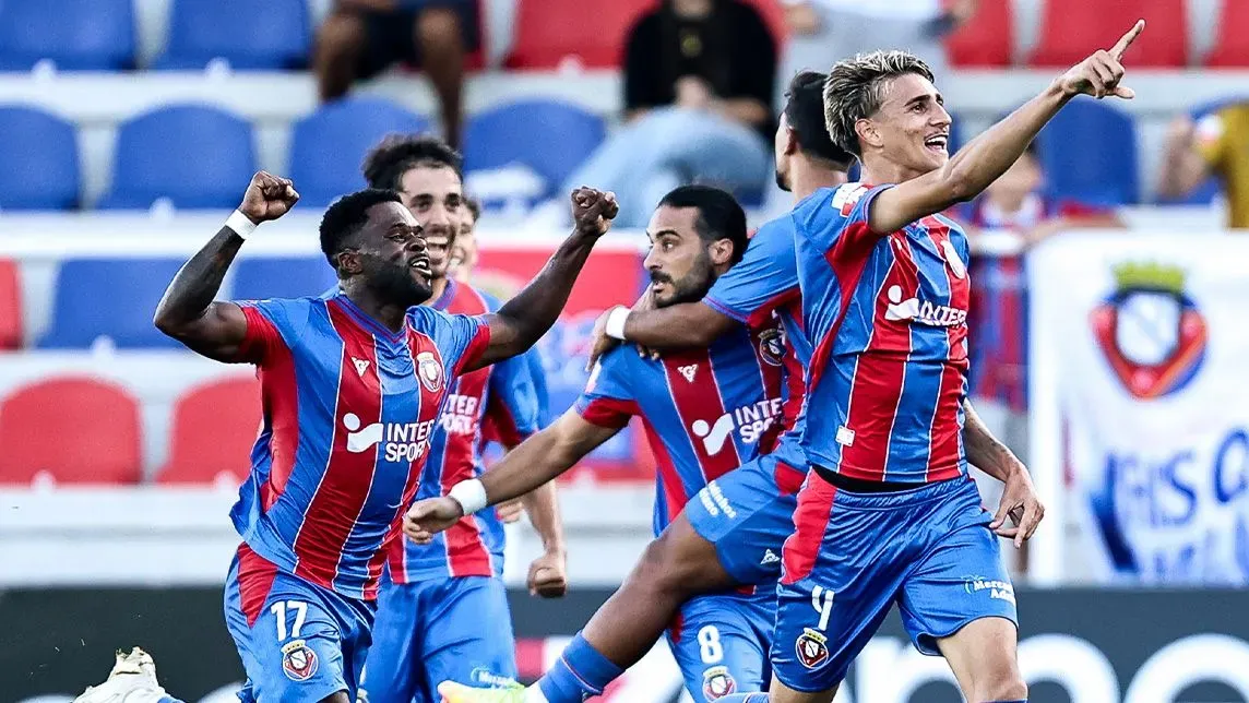 Felgueiras soma a primeira vitória da temporada