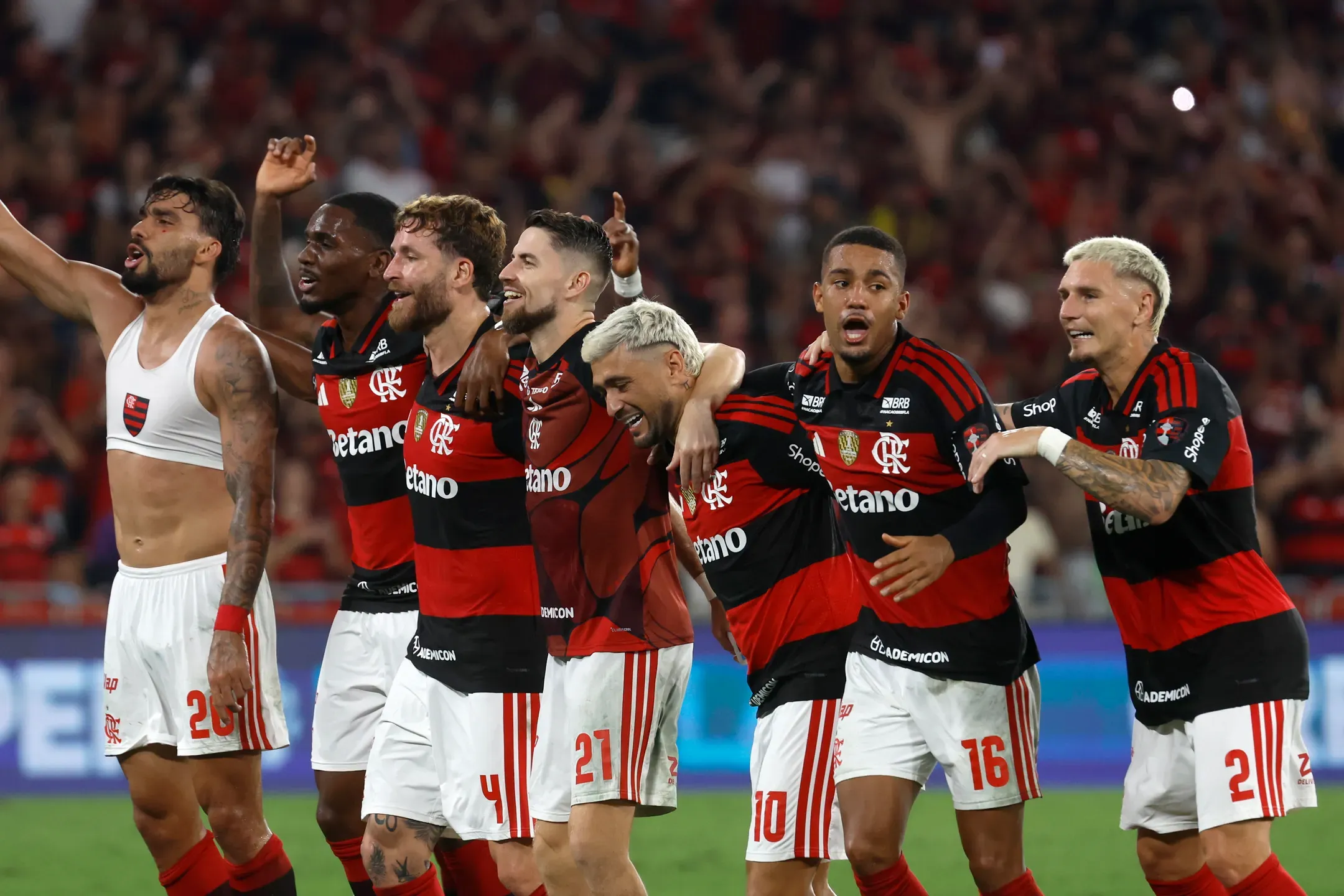 Leonardo Jardim ultrapassa Abel Ferreira