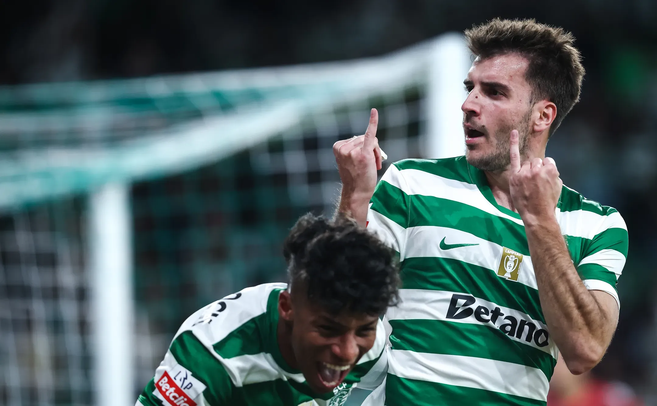Sporting volta a marcar ao Estrela (2-0)