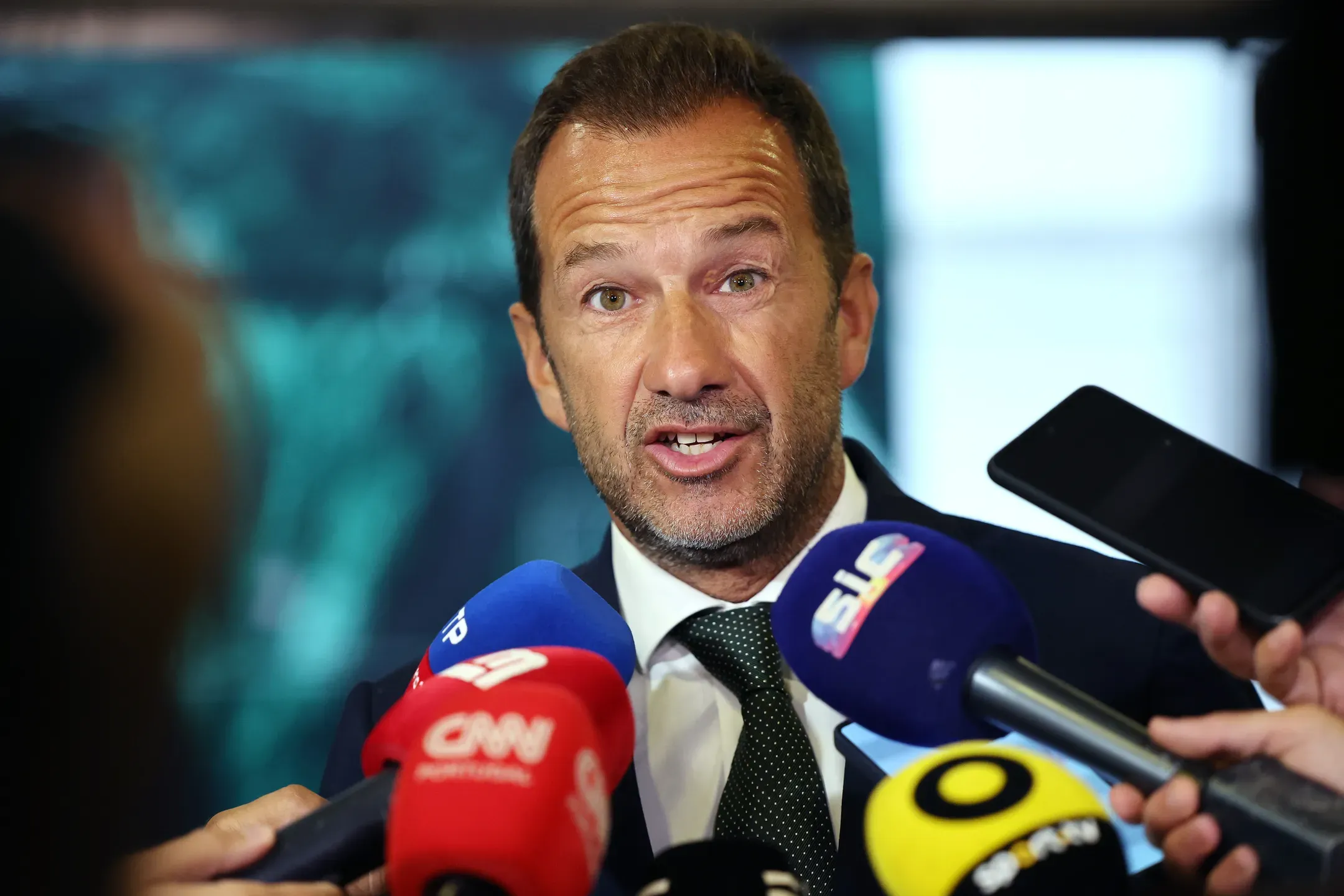 Varandas responde a Montenegro: "Prefiro não ganhar do que..."