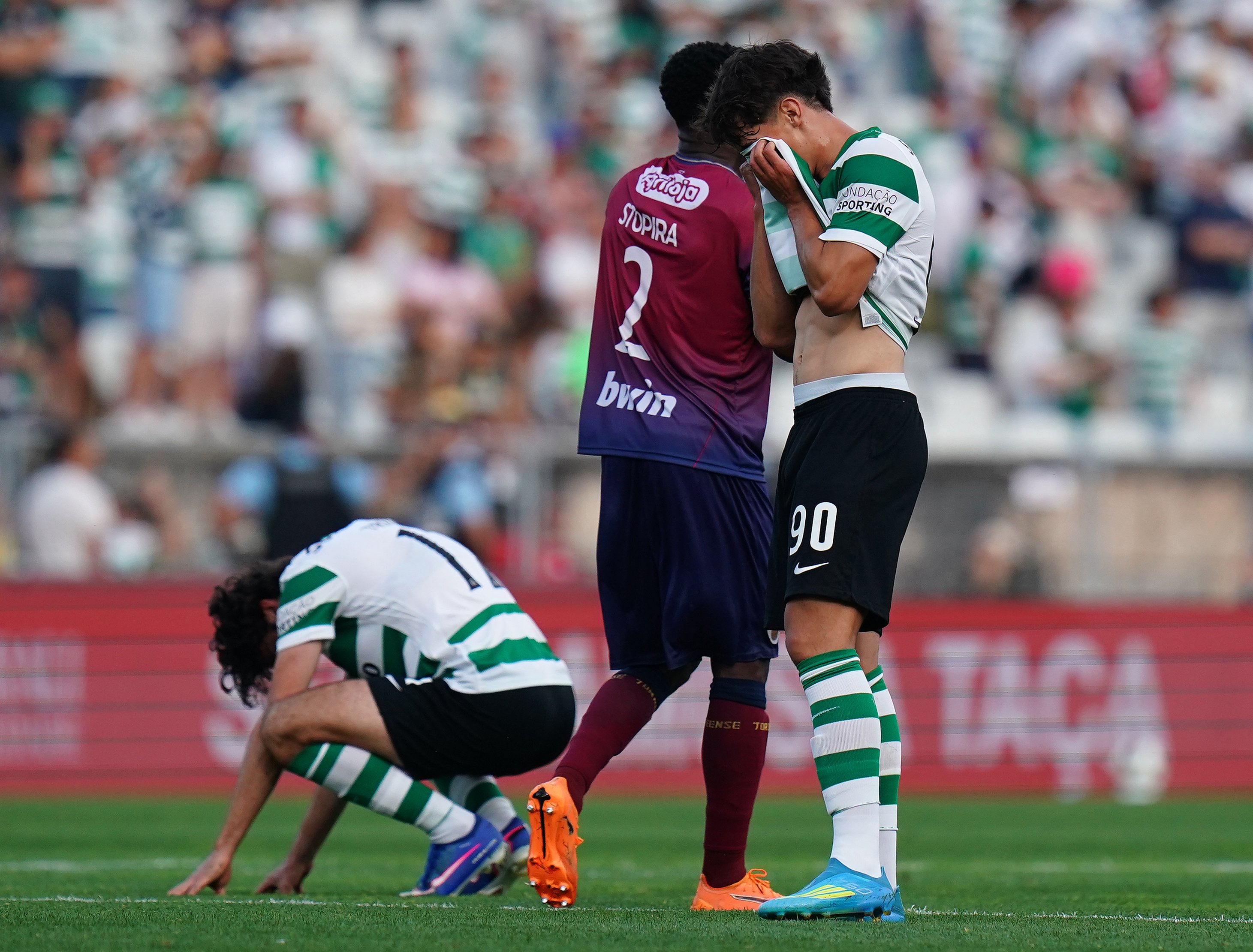 Confusão com famílias de jogadores após derrota do Sporting no Jamor