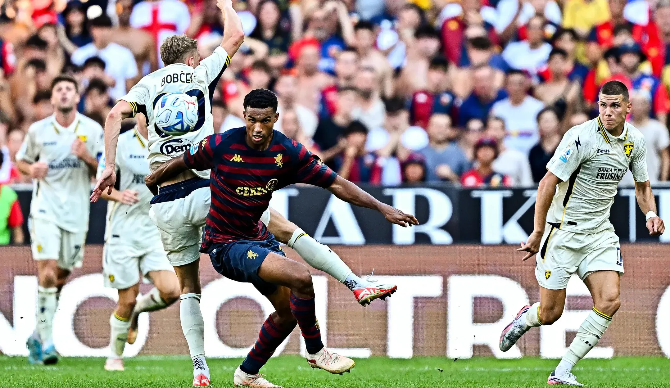 Génova regista primeiro ponto na Serie A