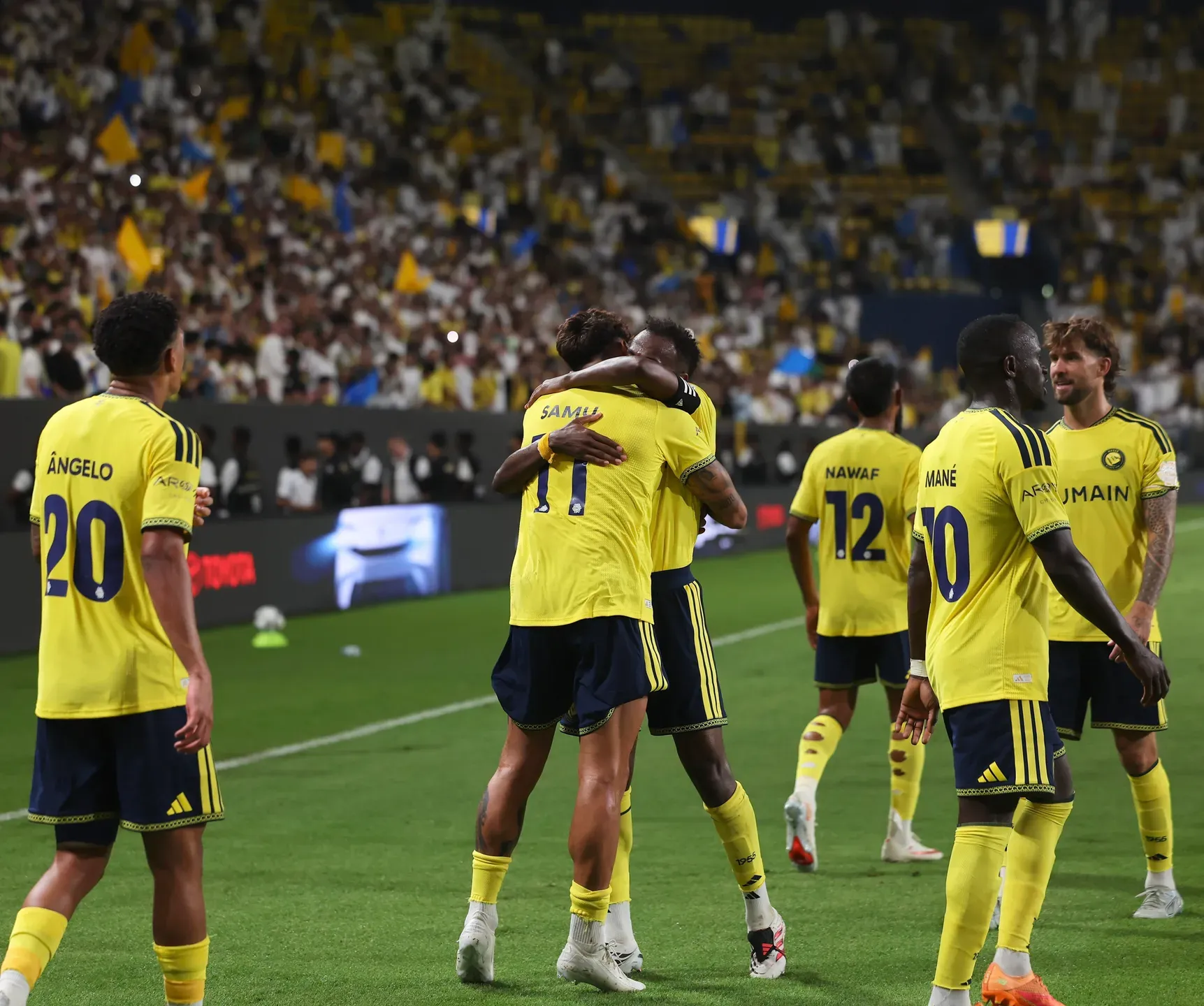 Al Nassr com estreia em grande e em português