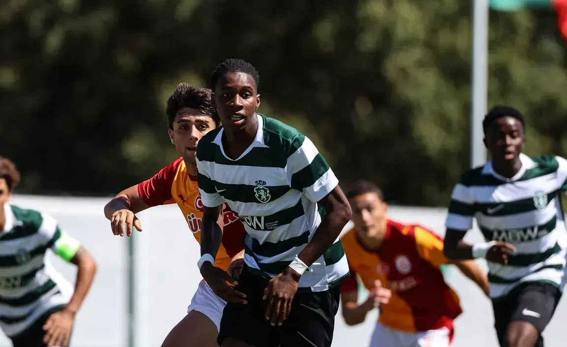Sporting estreia-se com empate na Youth League 