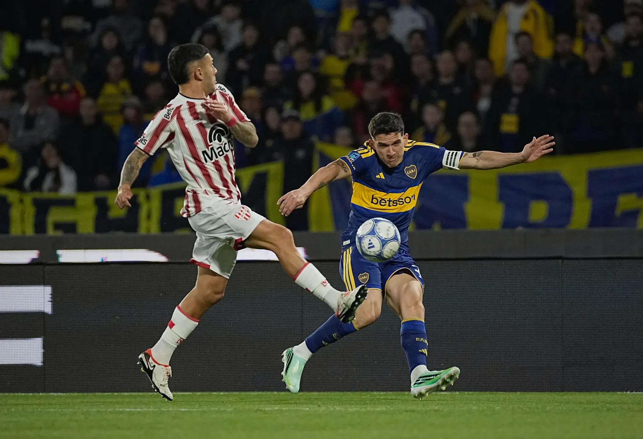 Boca Juniors empata na visita ao Instituto Córdoba