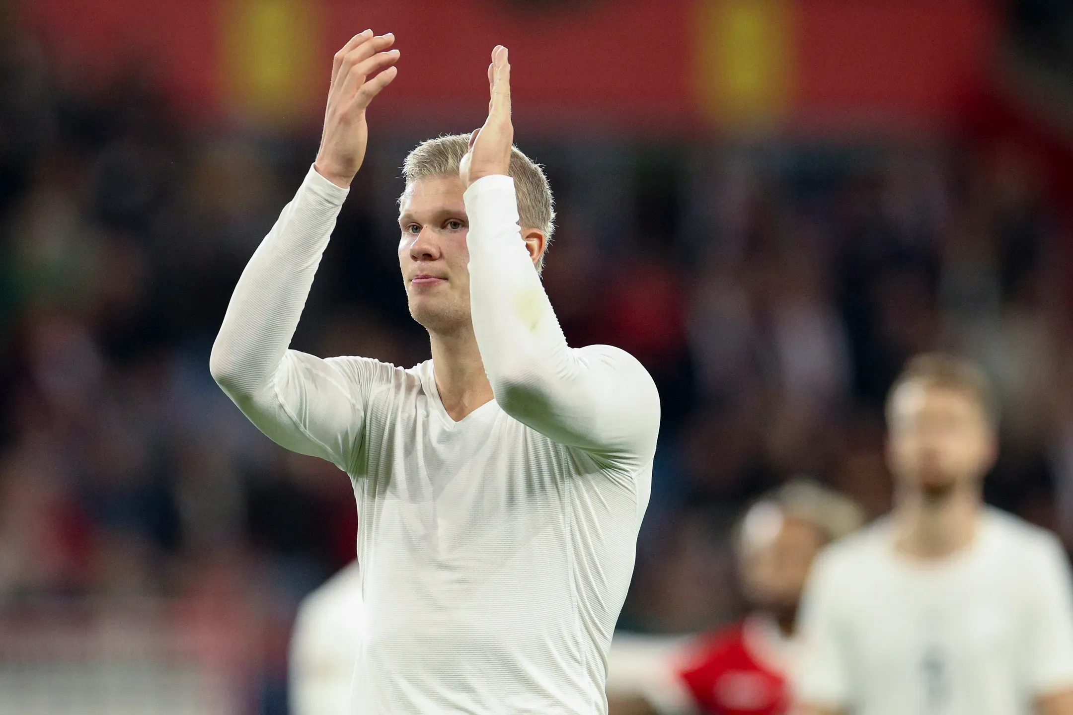 Noruega volta a perder antes de jogar no Dragão